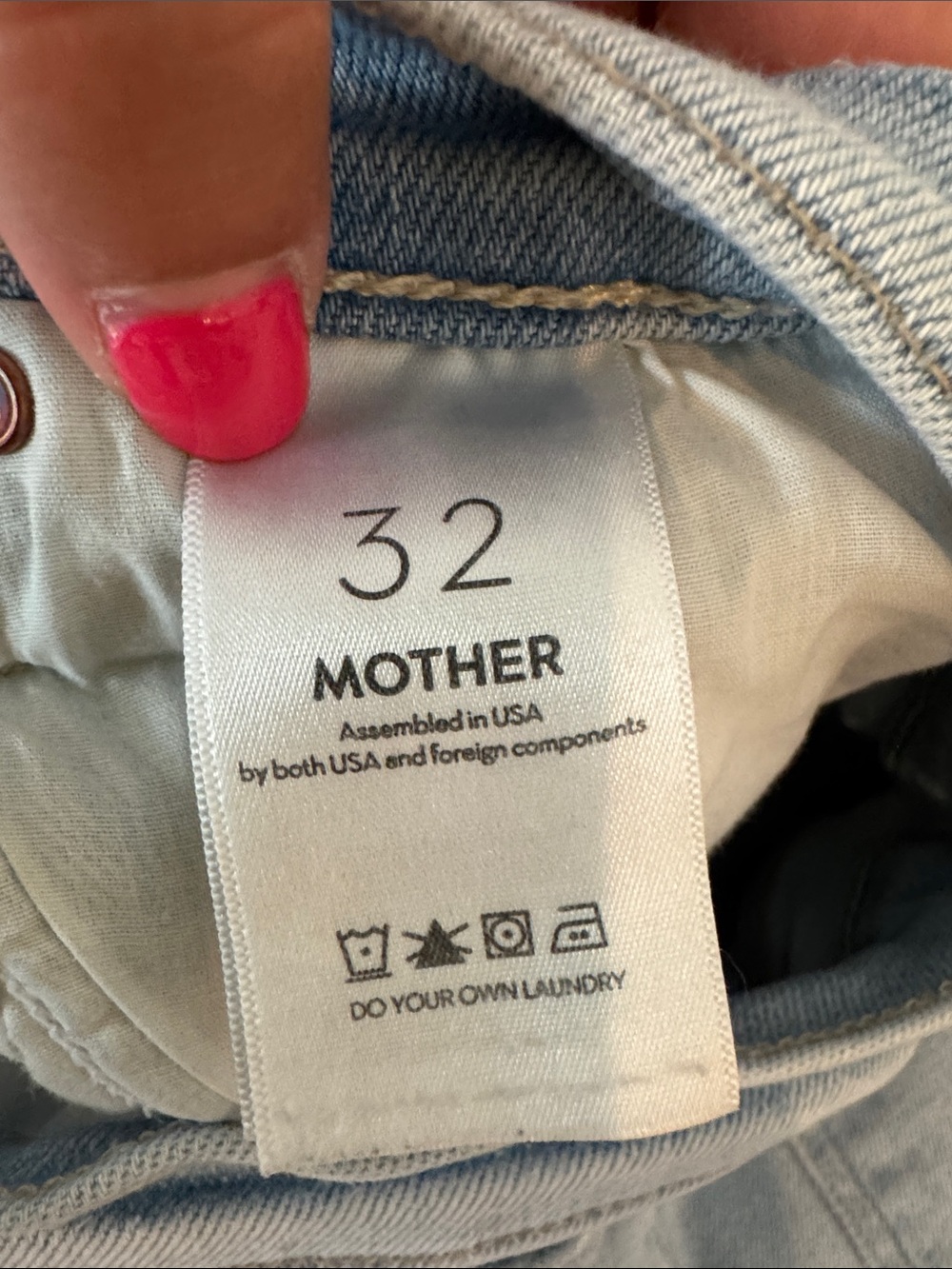 MOTHER The Mid Rise Dazzler Crop Fray - Light Blue Cropped Frayed Hem Jeans - Picture 6 of 7